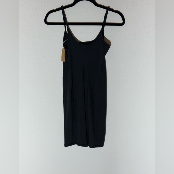Skims Slip Dress Size Medium - Picture 4 of 6